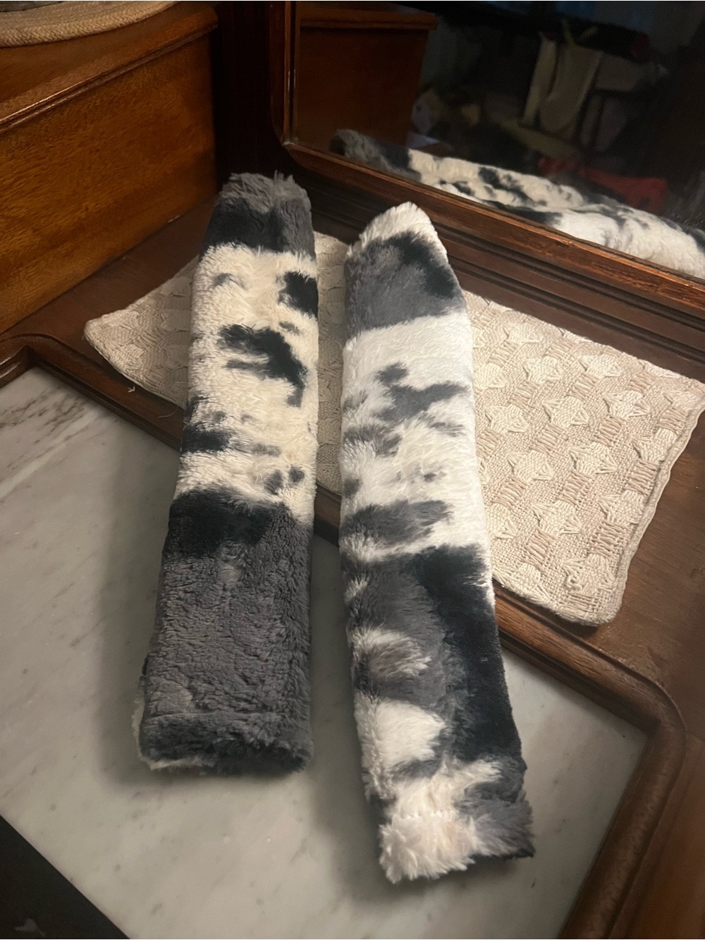 SHANNON FABRICS Luxe Cuddle Calf Cow Print Bessie Seat Belt Covers Black White